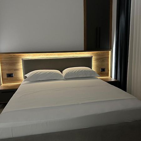 Gael Luxury Apartment Μπεράτ Εξωτερικό φωτογραφία