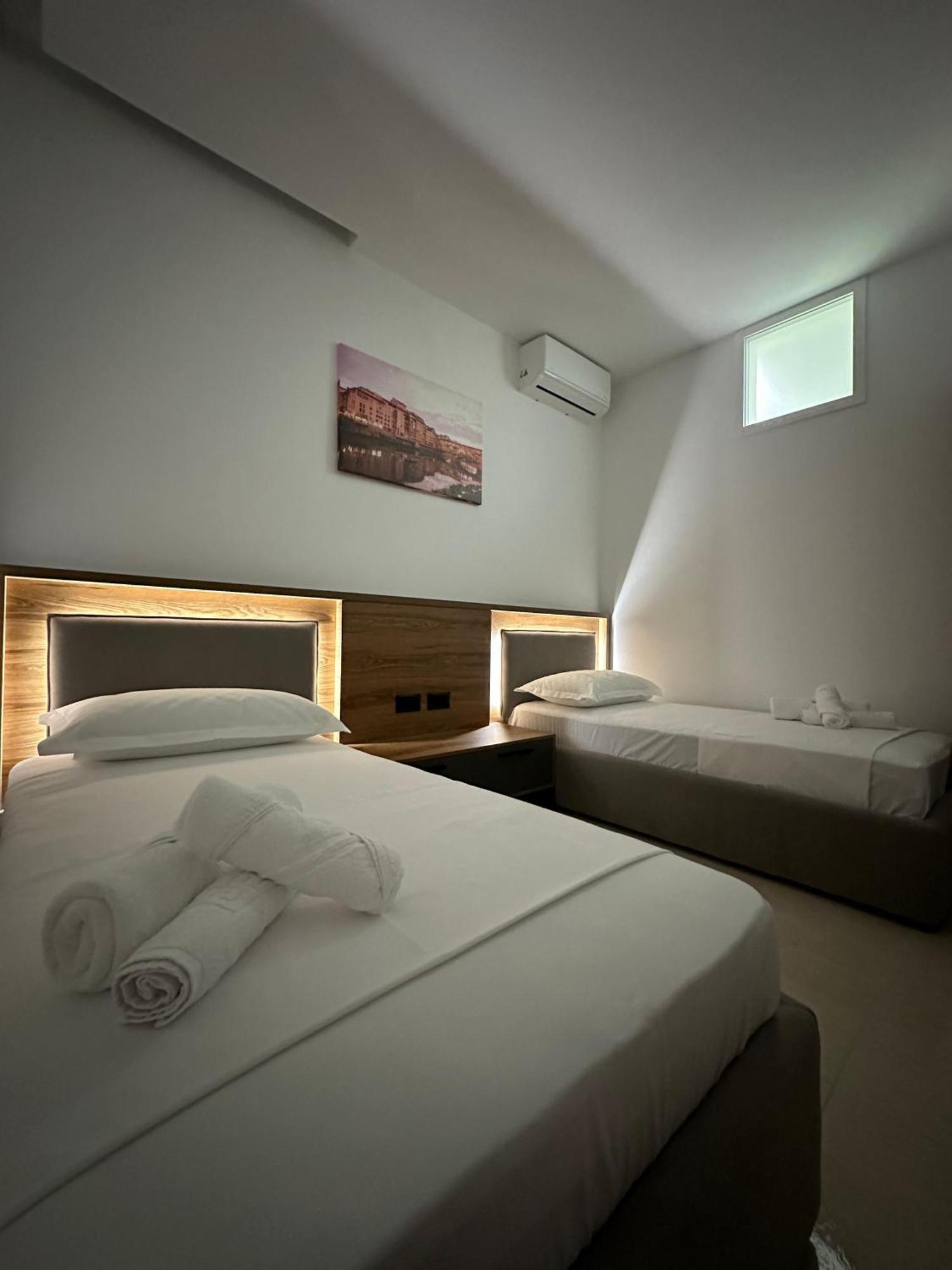 Gael Luxury Apartment Μπεράτ Εξωτερικό φωτογραφία